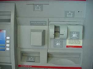 bancomat truccato